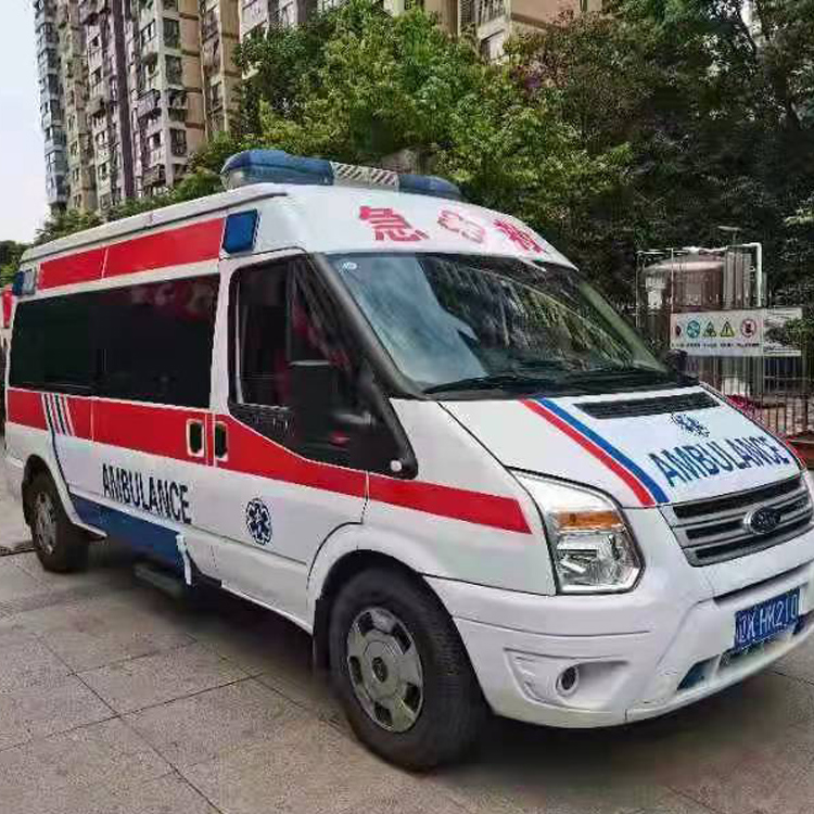 清水河长途救护车护送病人返乡